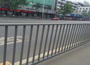 關於道（dào）路護欄的耐久性